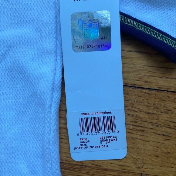 2/$22 Baby Seahawks Onesie - Picture 6 of 7